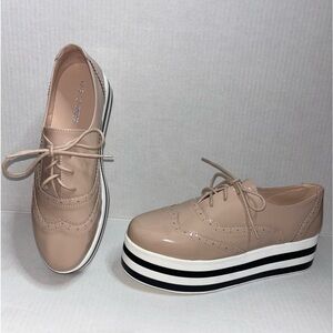 Fashion nova Oxford platforms , size  11 , nude